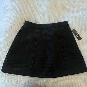NWT Lulu’s black mini skirt
